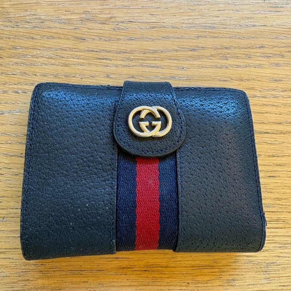 Gucci wallet